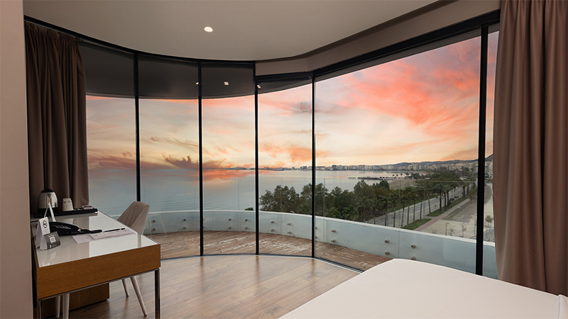 2.-Yacht-Premium-Hotel---opt.jpg