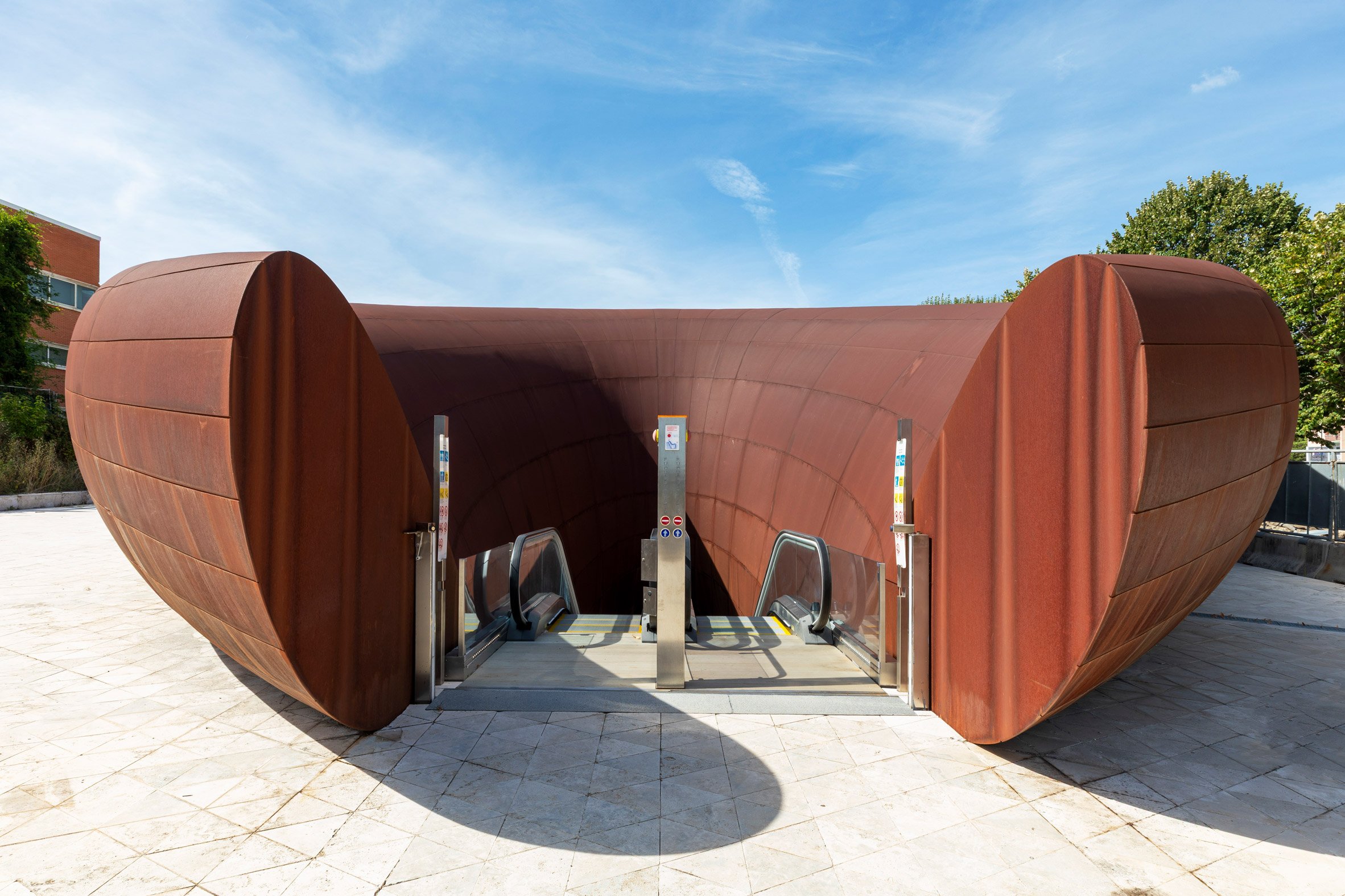monte-sant-angelo-station_2.jpg
