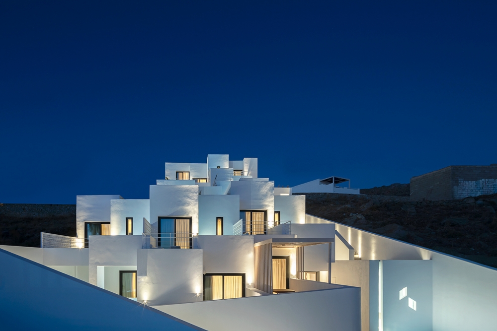 Ξενοδοχείο "Cubic Hotel" στη Μύκονο