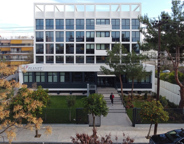 Αναδιαρρύθμιση και ανακαίνιση κτιρίου γραφείων στο Μαρούσι