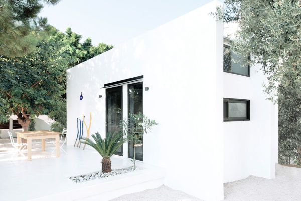 "Monocabin" μια μονόχωρη κατοίκια στη Ρόδο