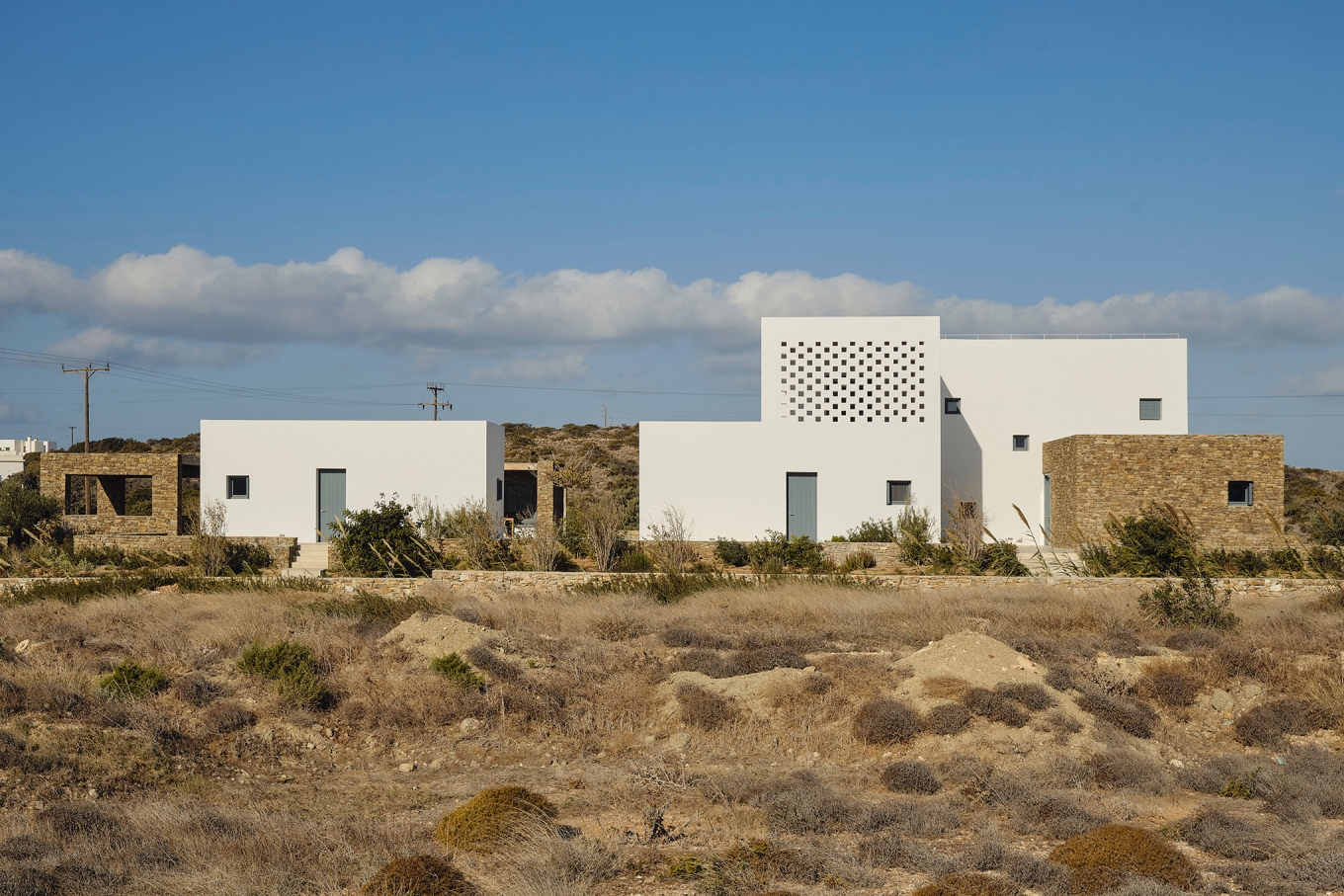 "Tetris House" Επαναξιοποίηση μιας δεκαετούς κατασκευής από σκυρόδεμα