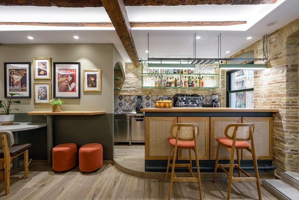 "Lampadina", Café - wine bar στην Κέρκυρα