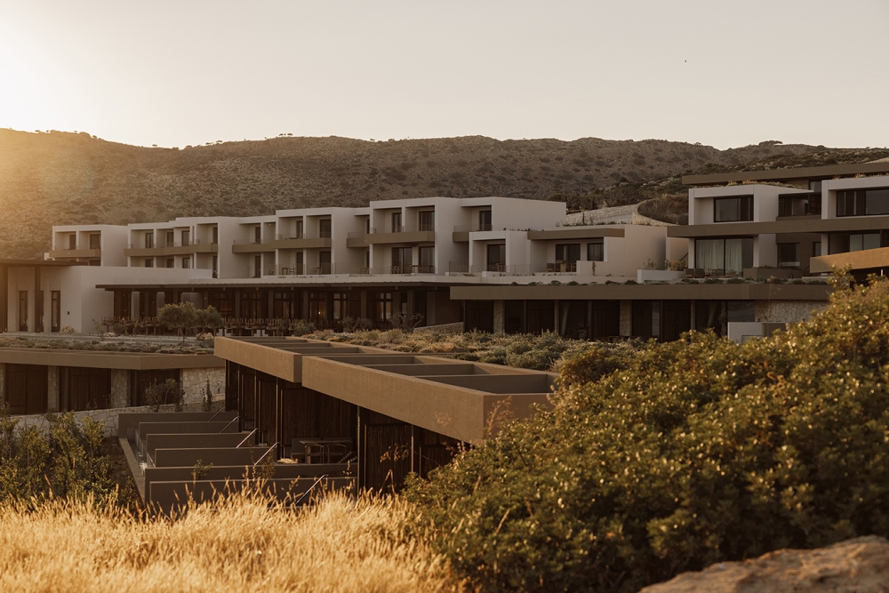 JW Marriott Crete Resort &amp; Spa l Μεσογειακή λιτότητα και βαθιά σύνδεση με το φυσικό περιβάλλον