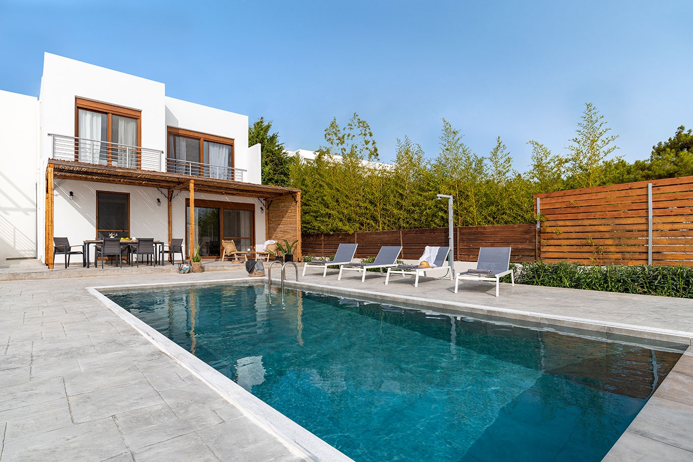 "Villa Nisso" επέκταση και ανακαίνιση κατοικίας στη Ρόδο