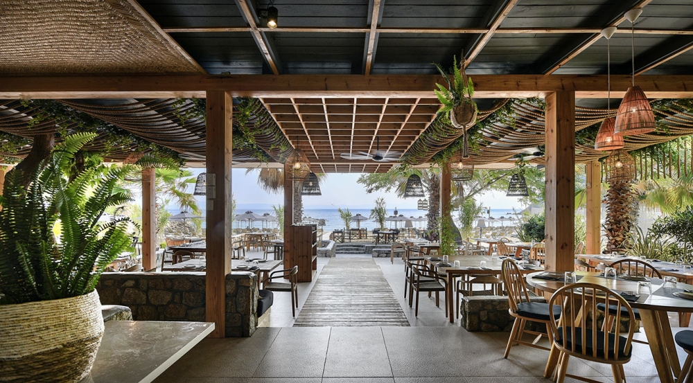 "Μanassu Βeach Βar &amp; Restaurant" Ανασχεδιασμός μπαρ, εστιατορίου και υπαίθριων εγκαταστάσεων