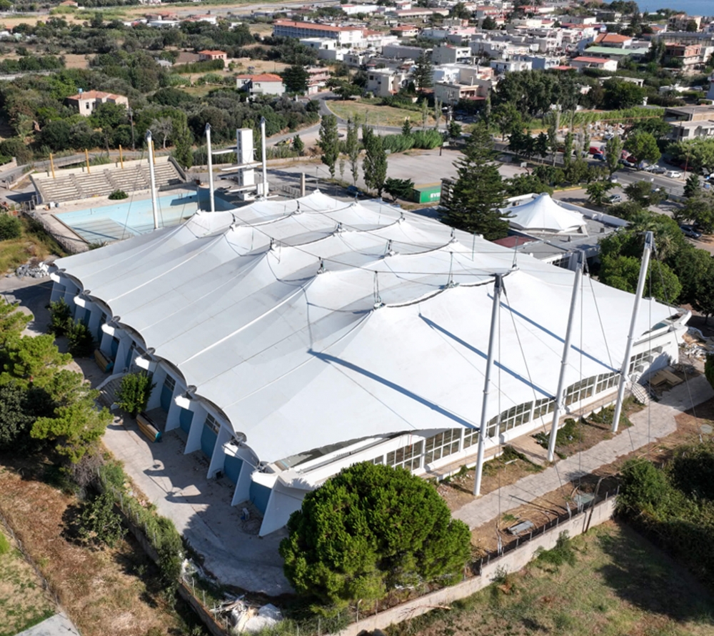 H Arka Synthesis ολοκλήρωσε τη στέγαση του ιωνικού κολυμβητηρίου Χίου