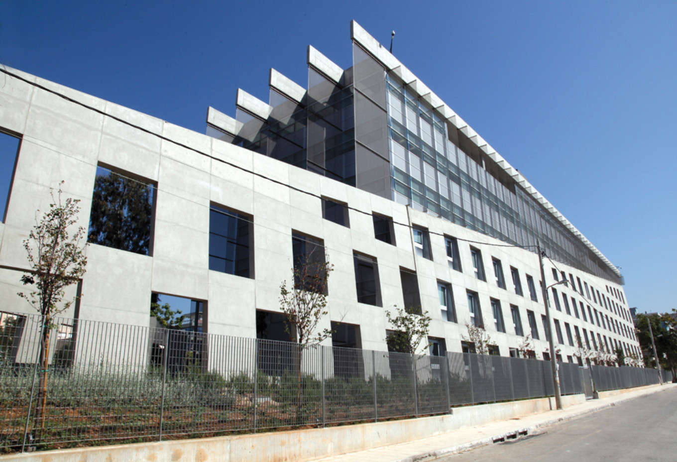Κτίριο γραφείων στον Ταύρο