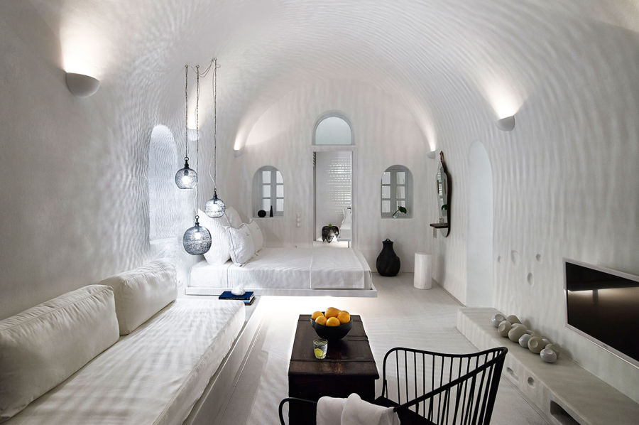 Νέα σουίτα "Cave Suite", σε ξενοδοχείο στην Οία της Σαντορίνη