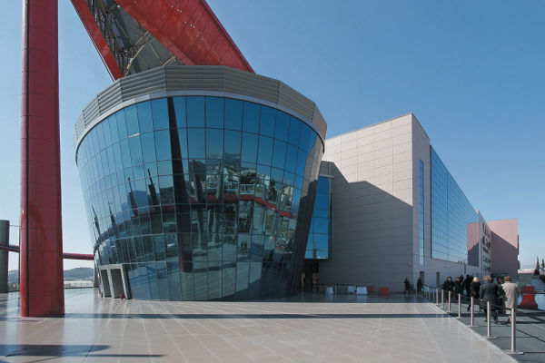 Εμπορικό &amp; Ψυχαγωγικό Κέντρο “The Mall Athens”