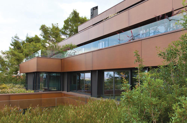 Επένδυση corten σε κατοικία