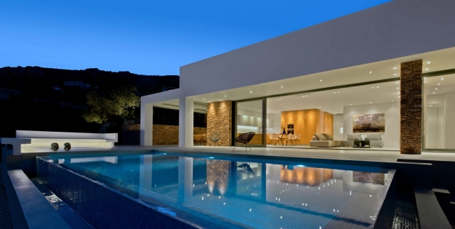 KATERINA VALSAMAKI ARCHITECTS