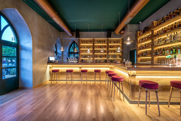 Cafe Bar "Πύργος" στο Αίγιο Αχαίας 
