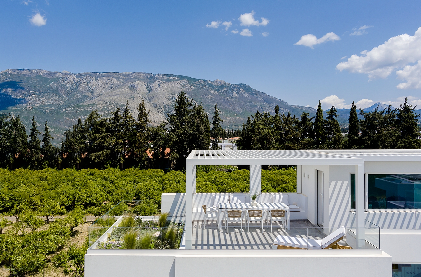 "White Elegance Residence" στο Λουτράκι