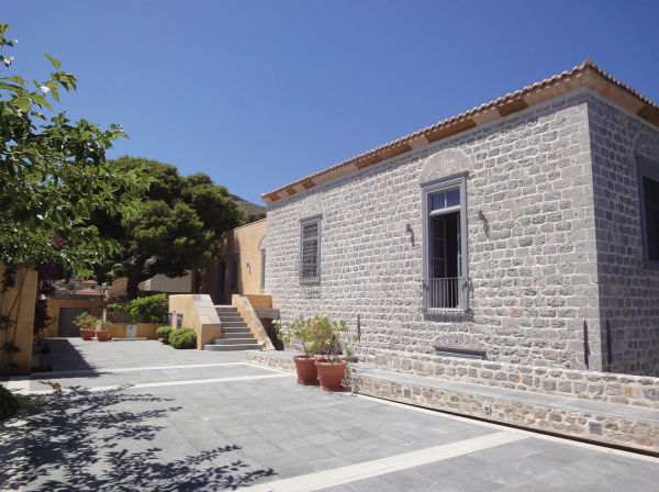 Αποκατάσταση κατοικίας στην Ύδρα