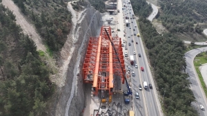 ΑΒΑΞ-ΜΕΤΚΑ: Δενδροφυτεύσεις και δράσεις περιβαλλοντικής αναβάθμισης από τους αναδόχους του FlyOver