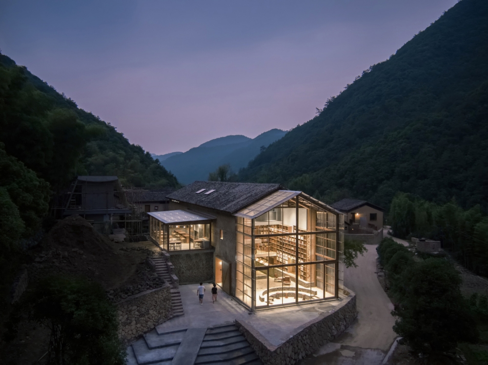 Capsule Hotel and bookstore στην Κίνα: Νικητής στην κατηγορία "Νew &amp; οld" του WAF 2021