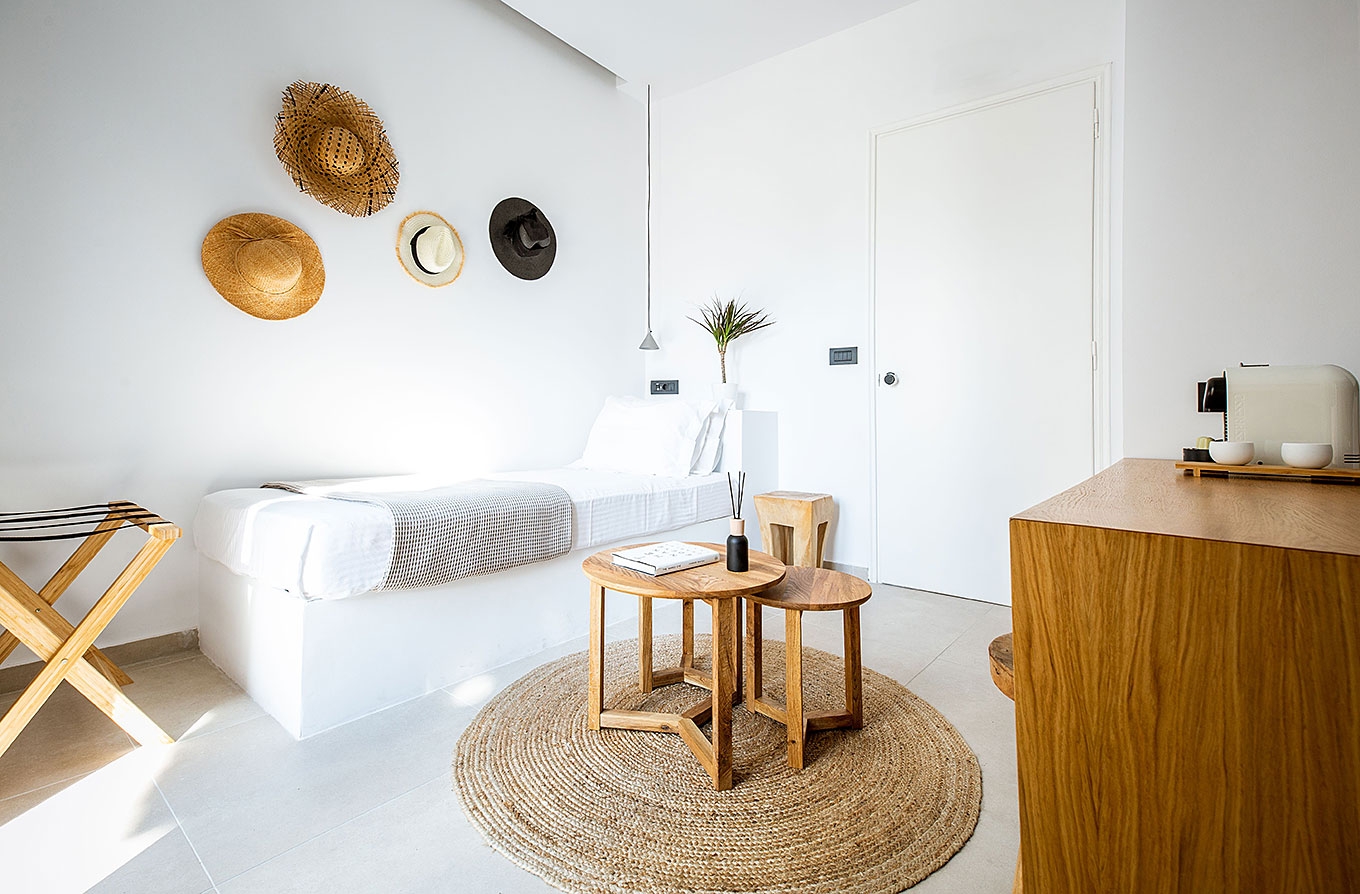 Ανακαίνιση Ξενοδοχείου Eleana Hotel Tinos