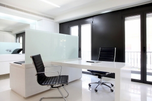 Reconstruction of an apartment to a doctor's office