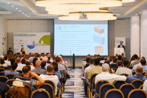 Η πρώτη τεχνική και επιστημονική ημερίδα στον κλάδο της κεραμοποιίας στην Ελλάδα πραγματοποιήθηκε από την Κεραμουργία Βορείου Ελλάδος (ΚΕΒΕ) υπό την αιγίδα του ΤΕΕ/ΤΚΜ