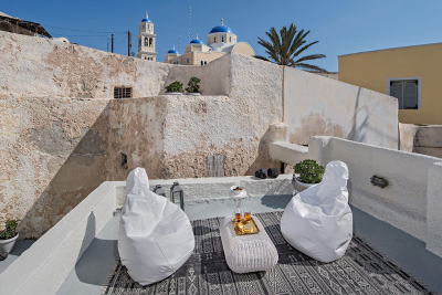 Μετατροπή παλιού αρχοντικού σε boutique hotel, στη Σαντορίνη