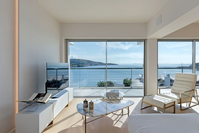 Renovation of a ''smart'' apartment in Attiki