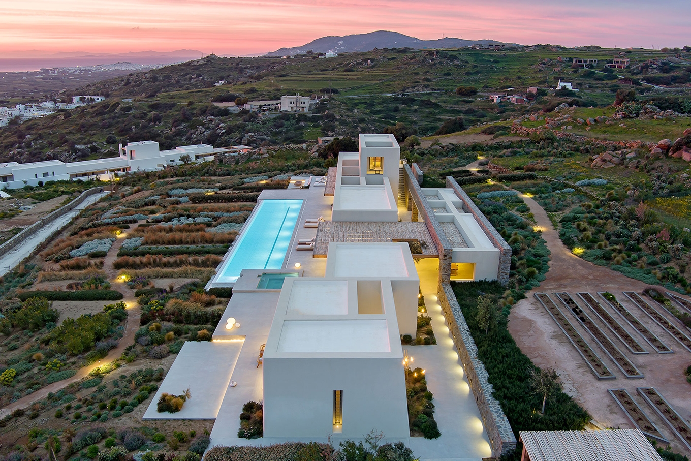 Κατοικία στη Νάξο με θέα στο Αιγαίο - "Linear Flow"