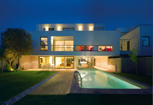 Συγκρότημα 5 κατοικιών στη Νέα Κηφισιά