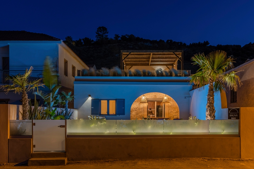 ''Kaliva Residence'' αποκατάσταση εξοχικής κατοικίας στην Κρήτη