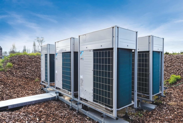 DAIKIN VRV 5 R 32 HEAT PUMP