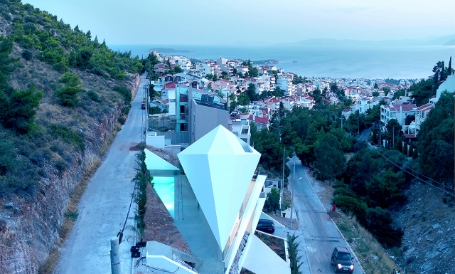 Μονοκατοικία με την τεχνική Origami, στη Βούλα