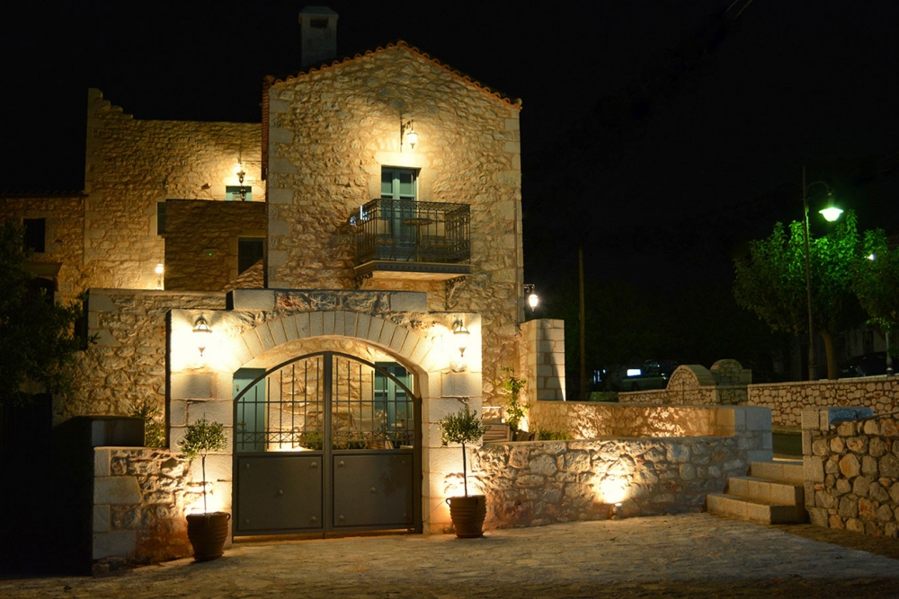 Παραδοσιακός ξενώνας στη Μάνη "Olea Stone House"