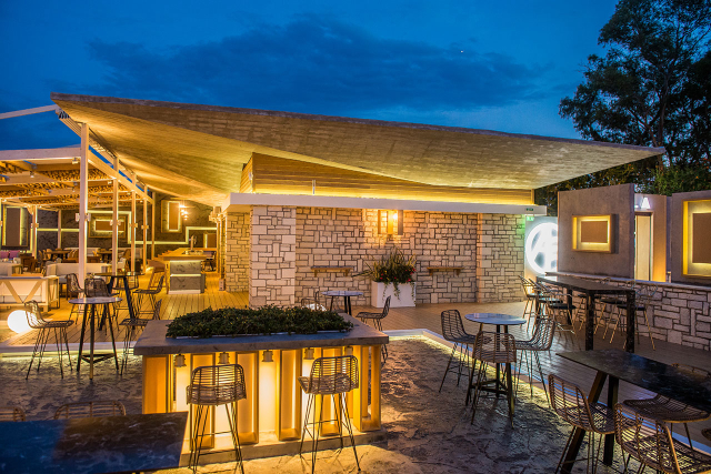 Cafe - bar εστιατόριο στην Πρέβεζα