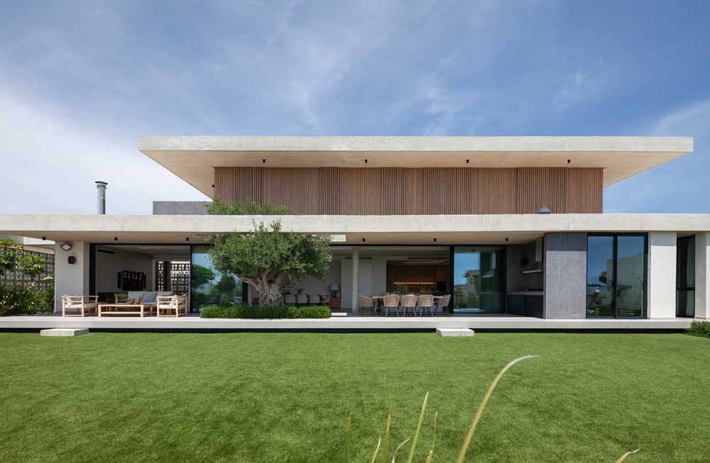 ''Frame House'' διώροφη κατοικία σε προάστιο στη Λευκωσία