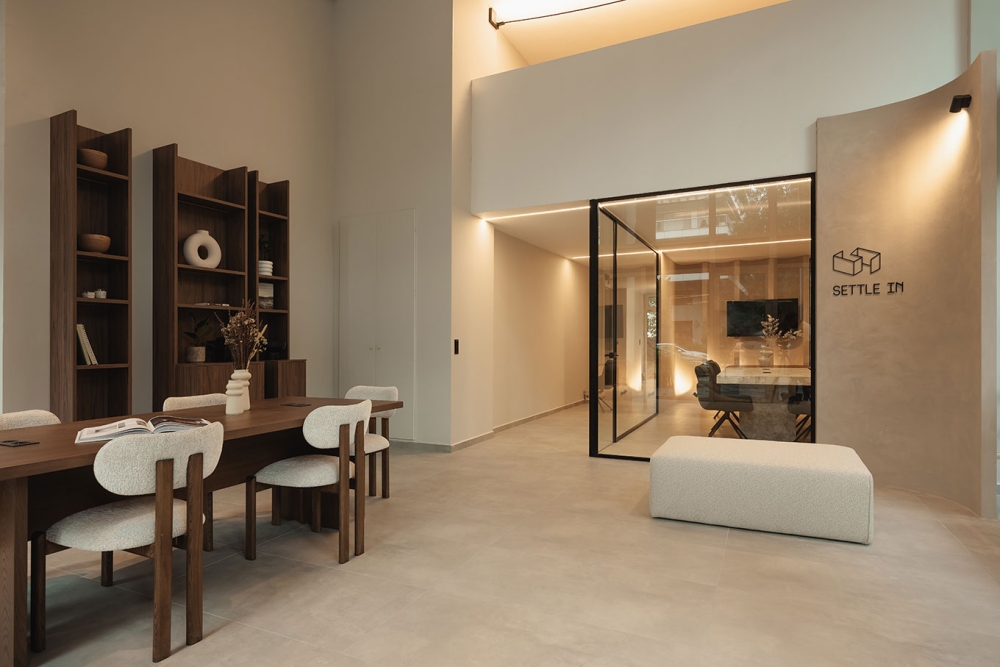 "Settle-In", σύγχρονος co-working χώρος σε υφιστάμενο ισόγειο κτίριο με πατάρι