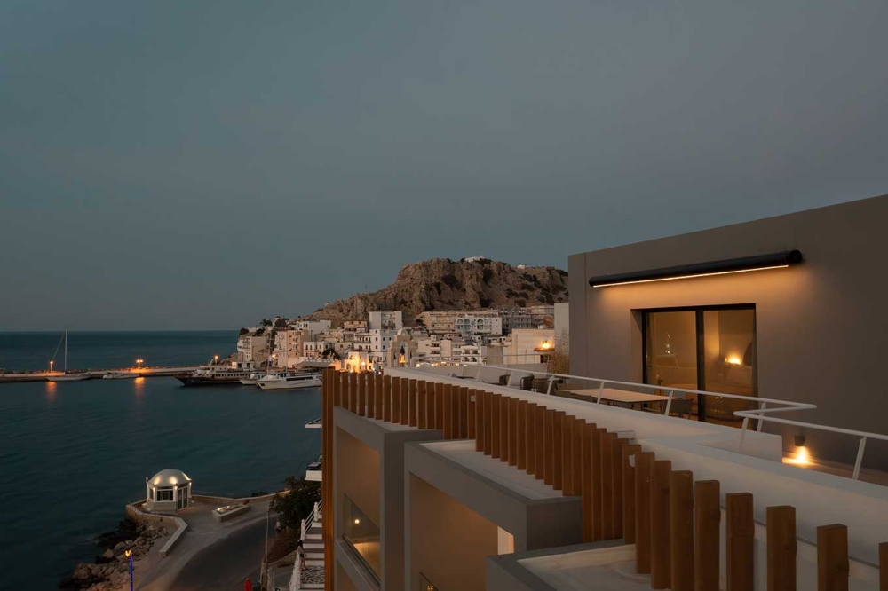 ''ARCUS Luxury Suites'' στα Πηγάδια Καρπάθου